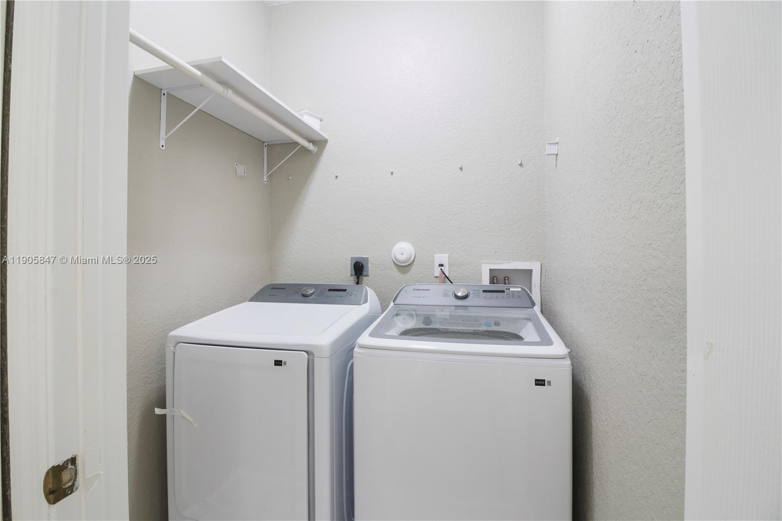 Courts at Tuscany - Residential Lease