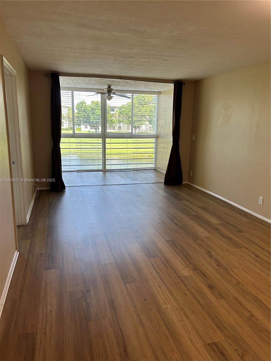 9230 Lagoon Pl 210