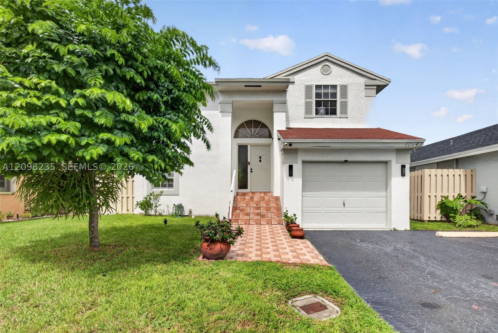 10747 NW 37th Pl