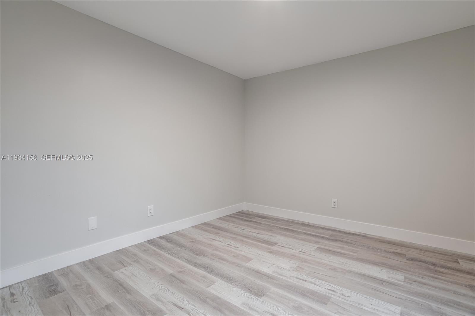 C H E ACRES - Residential