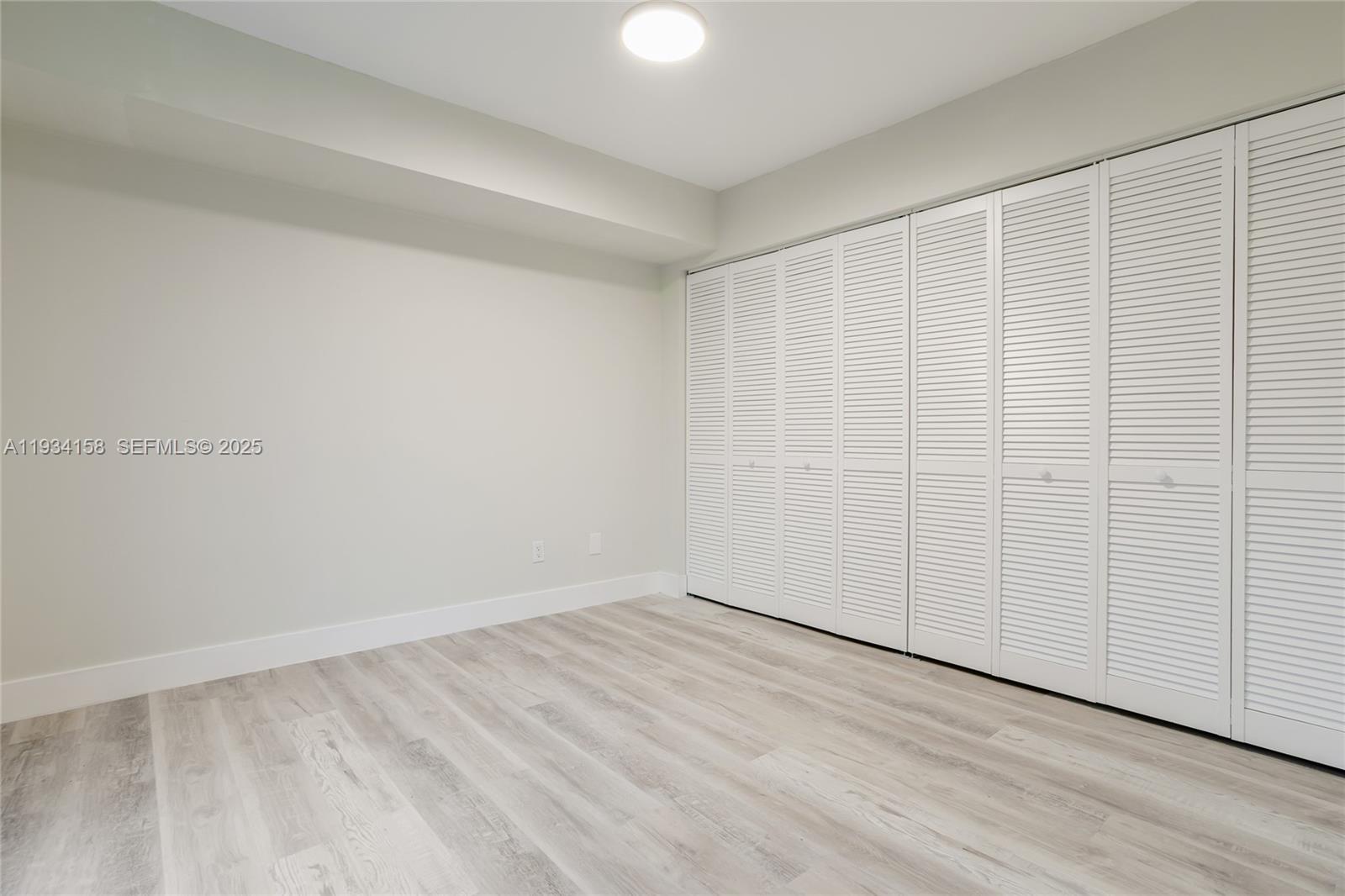 C H E ACRES - Residential