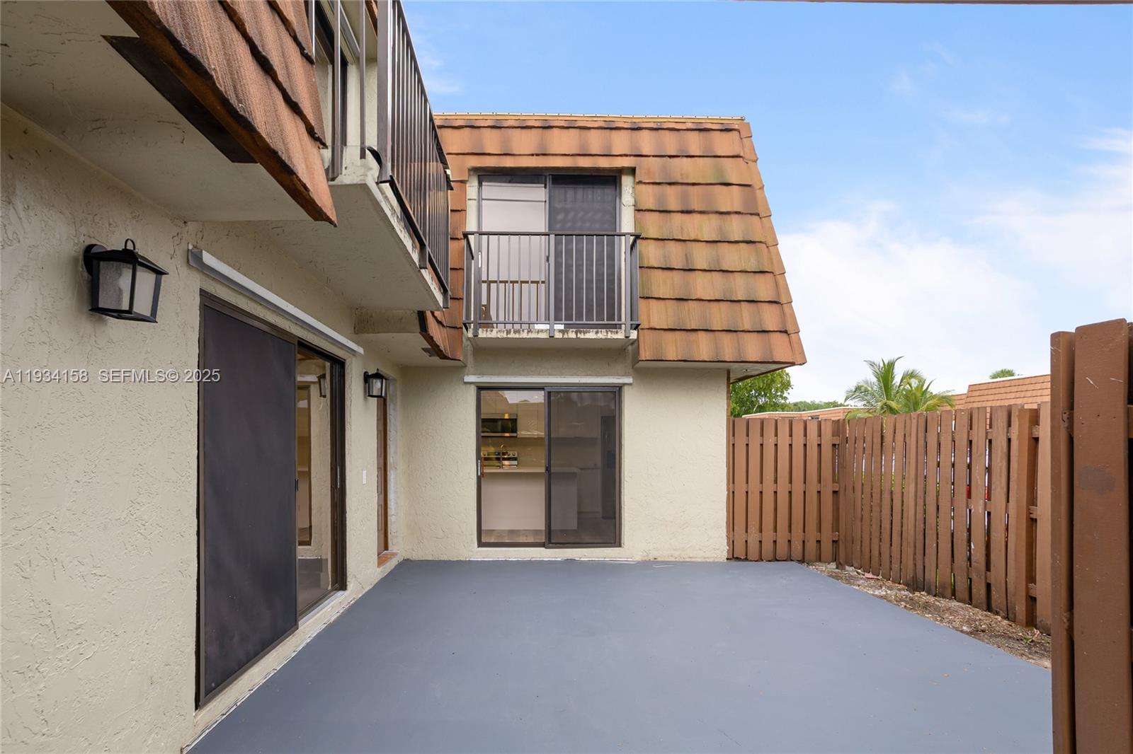 C H E ACRES - Residential