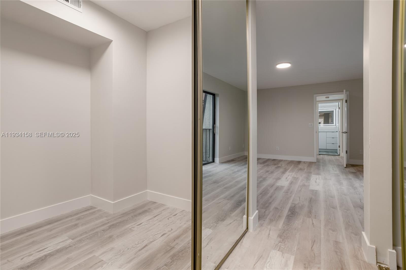 C H E ACRES - Residential