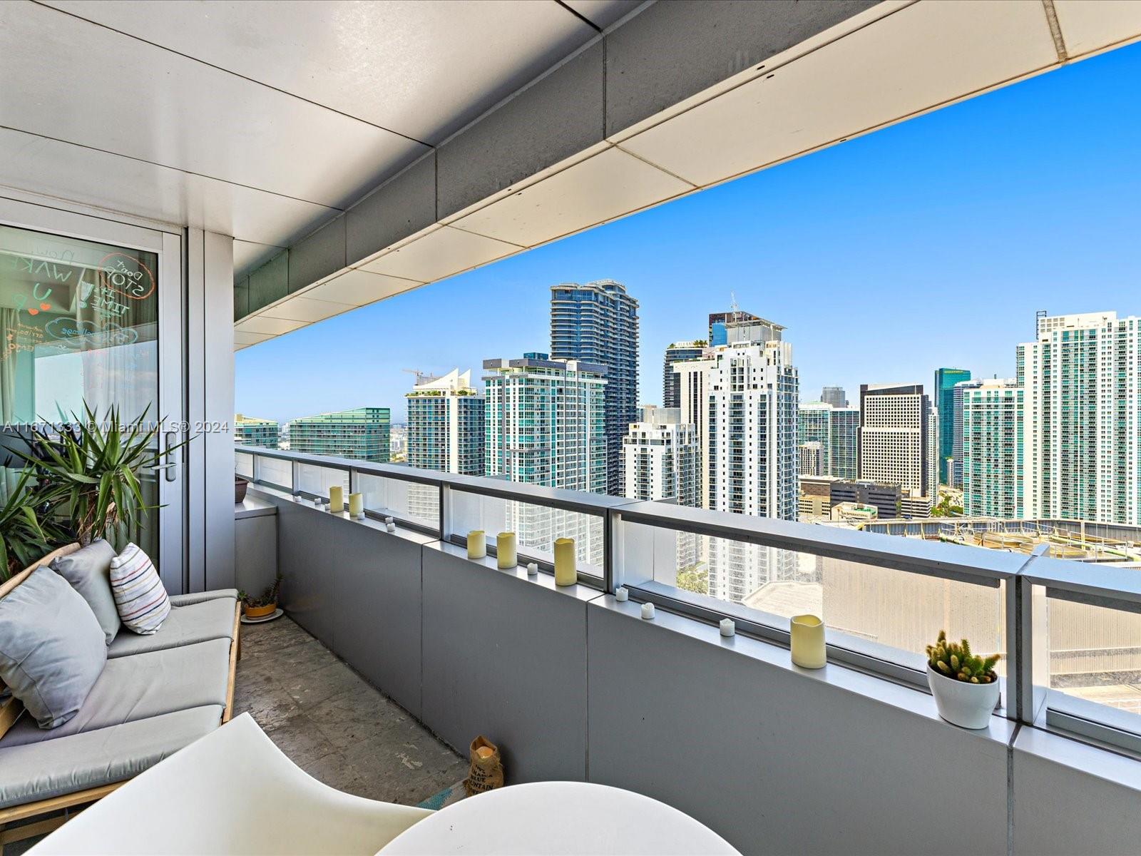 1395 Brickell Ave 3214