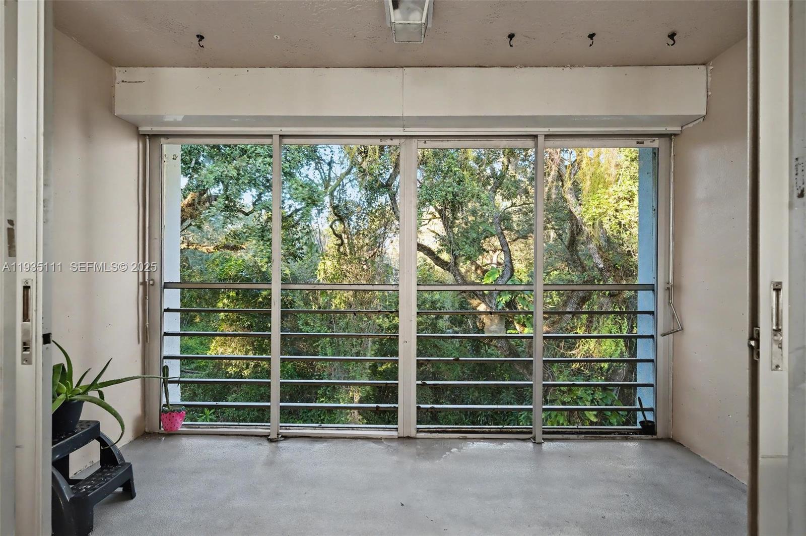 LIVE OAK CONDO SIX - Residential