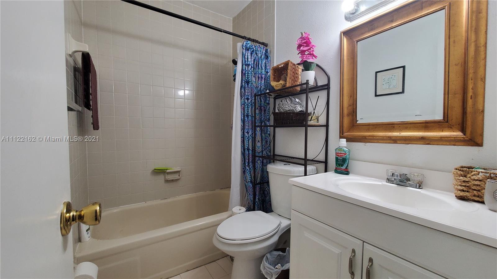 BLACK CREEK VILLAS - Residential