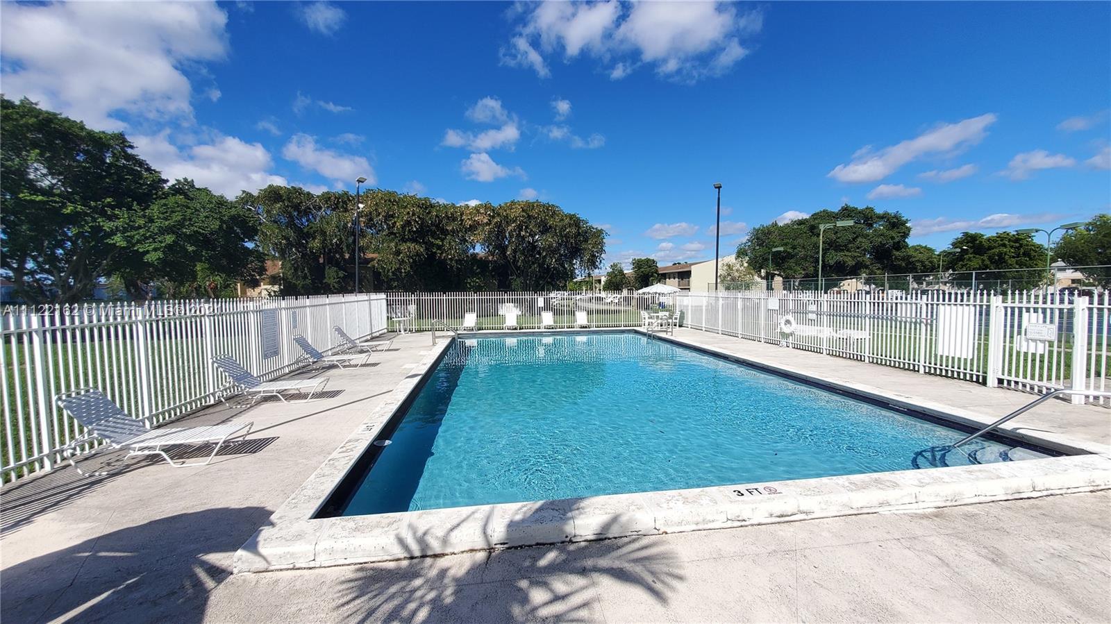 BLACK CREEK VILLAS - Residential