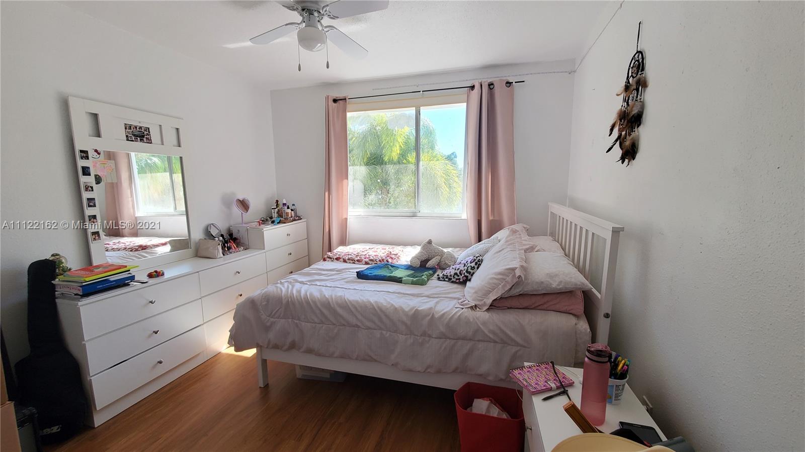 BLACK CREEK VILLAS - Residential