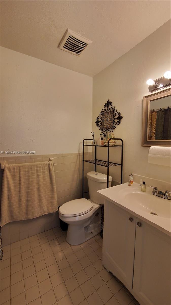 BLACK CREEK VILLAS - Residential