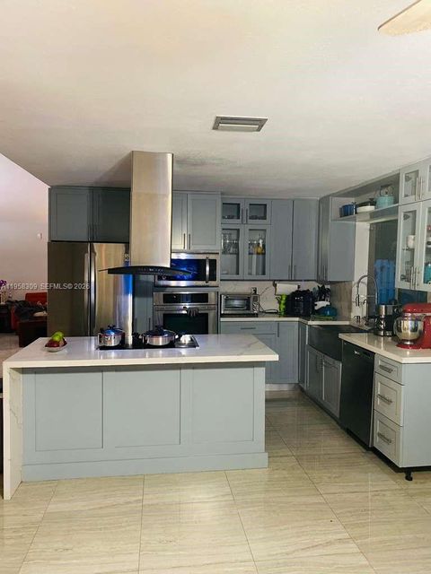 Photo of 18237 NW 61st Pl, Hialeah, FL 33015 (MLS # A11958309)