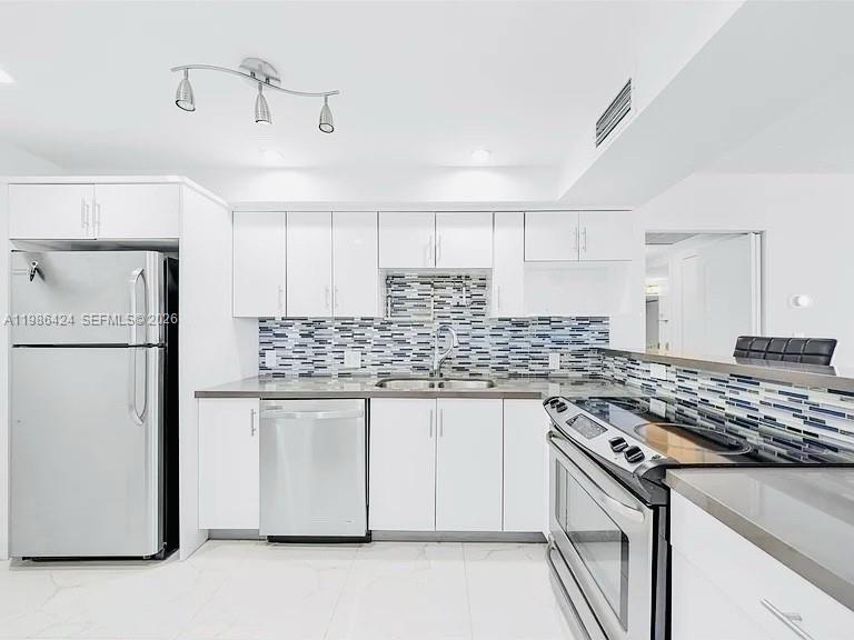 CORONADO CONDO- TOWER II - Residential