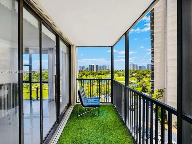 CORONADO CONDO- TOWER II - Residential