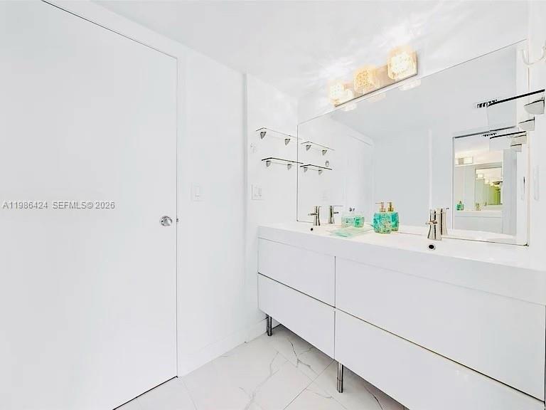 CORONADO CONDO- TOWER II - Residential