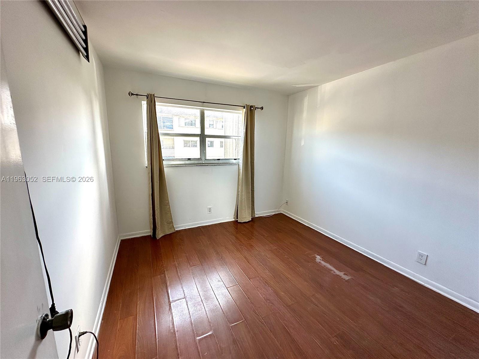 MAJESTIC GARDENS CONDOMIN - Residential