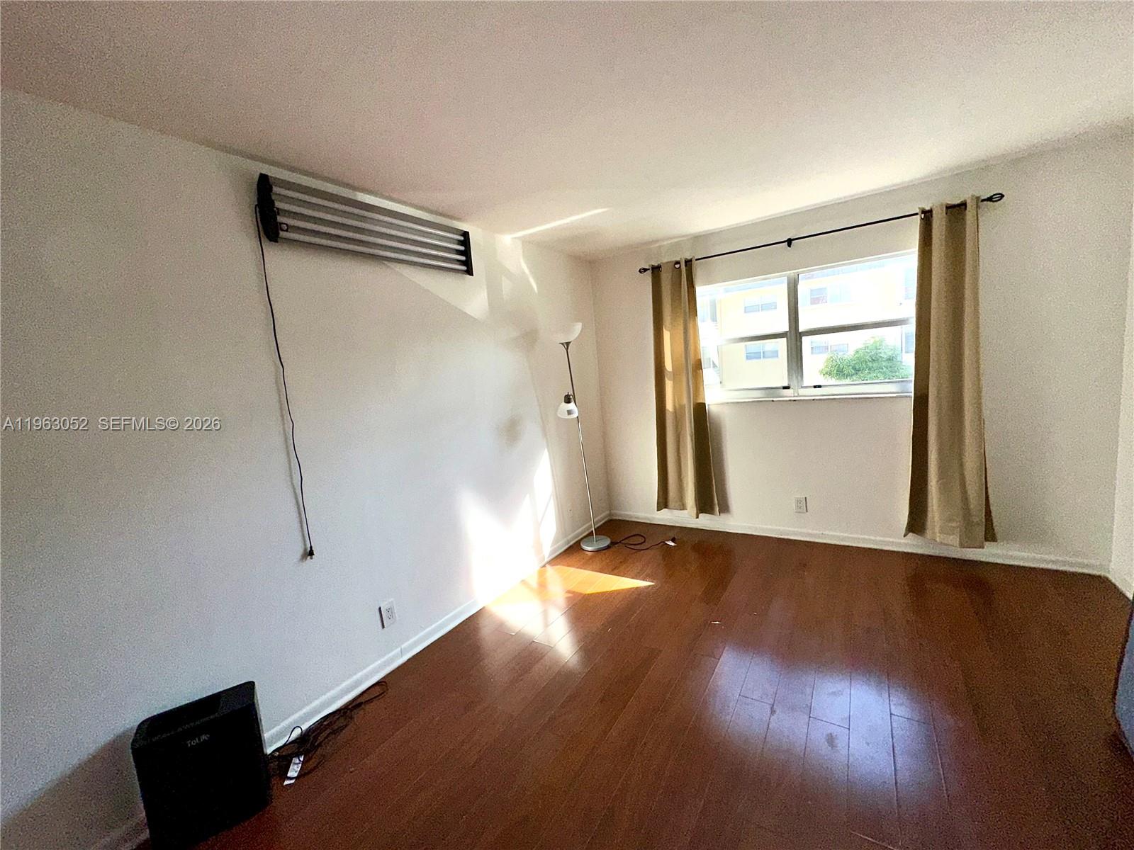 MAJESTIC GARDENS CONDOMIN - Residential