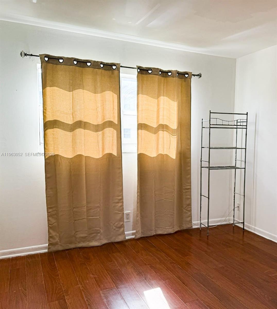 MAJESTIC GARDENS CONDOMIN - Residential