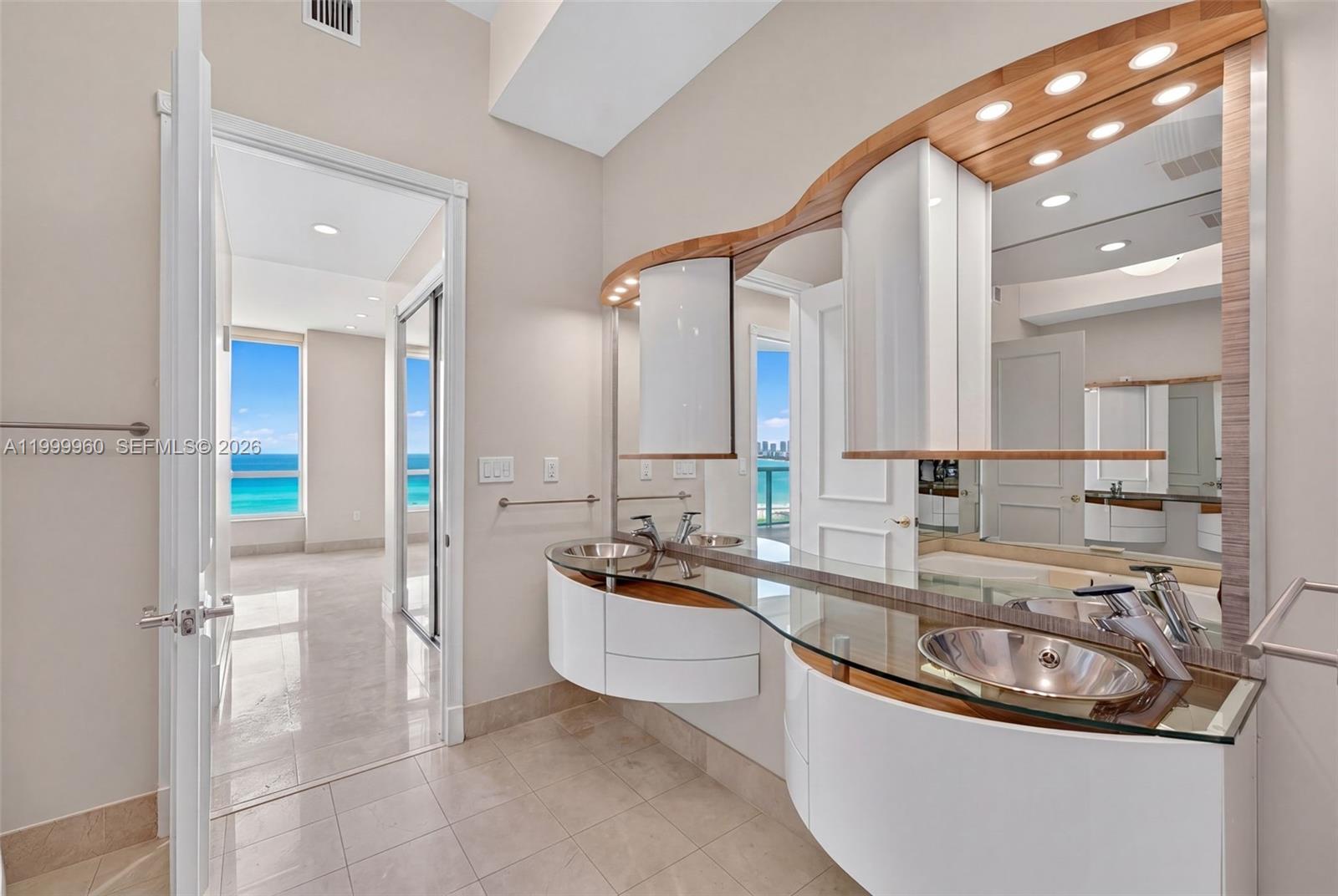 TRUMP PALACE CONDO - Residential