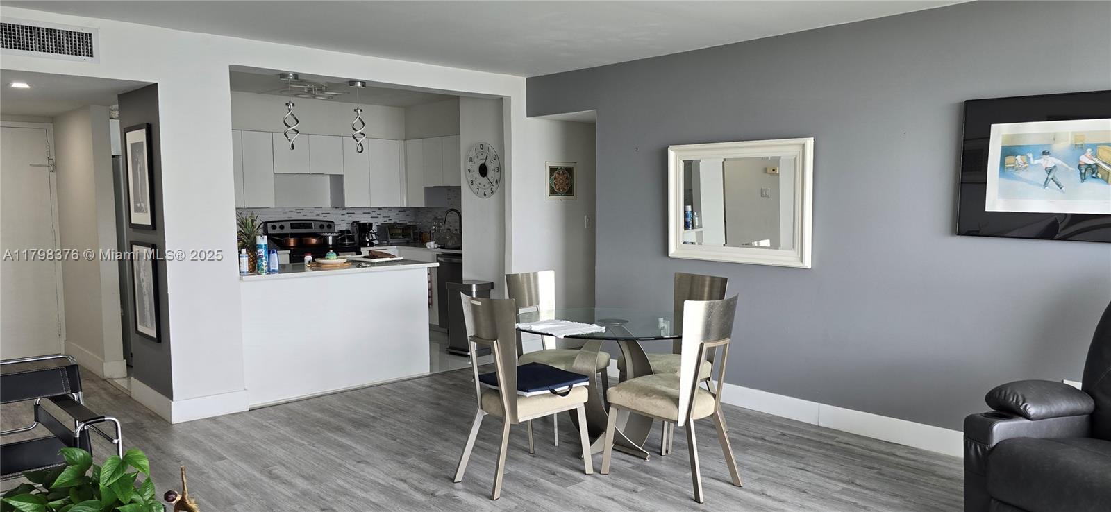 ADMIRALS PORT CONDO WEST - Residential