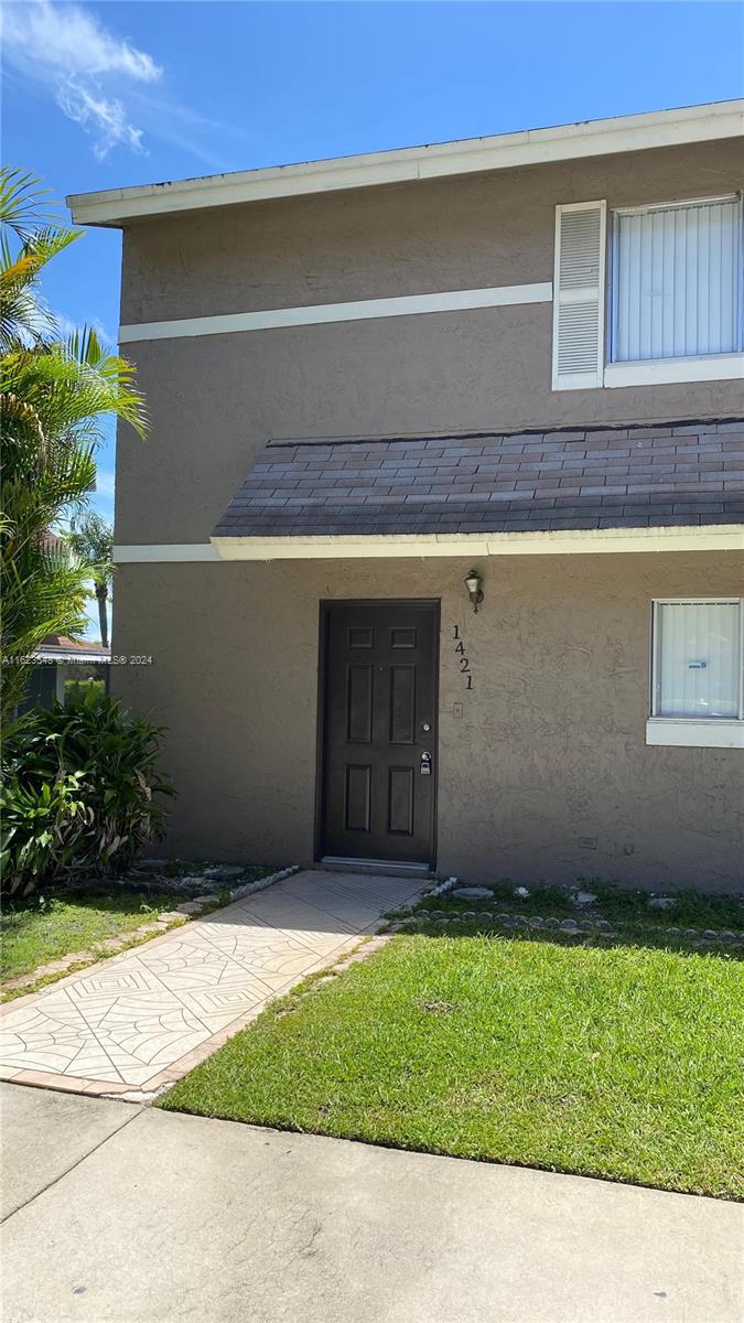 Updated 2/2.5 townhouse available in the Hamptons of North Lauderdale, Stainless steel appliances, Granite counter top, washer/dryer in unit. HOA $150 pp or $200 per married couple for a background check. 2 assign parking spots