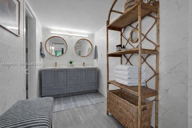 CRICKET CLUBHOUSE CONDO - Residential