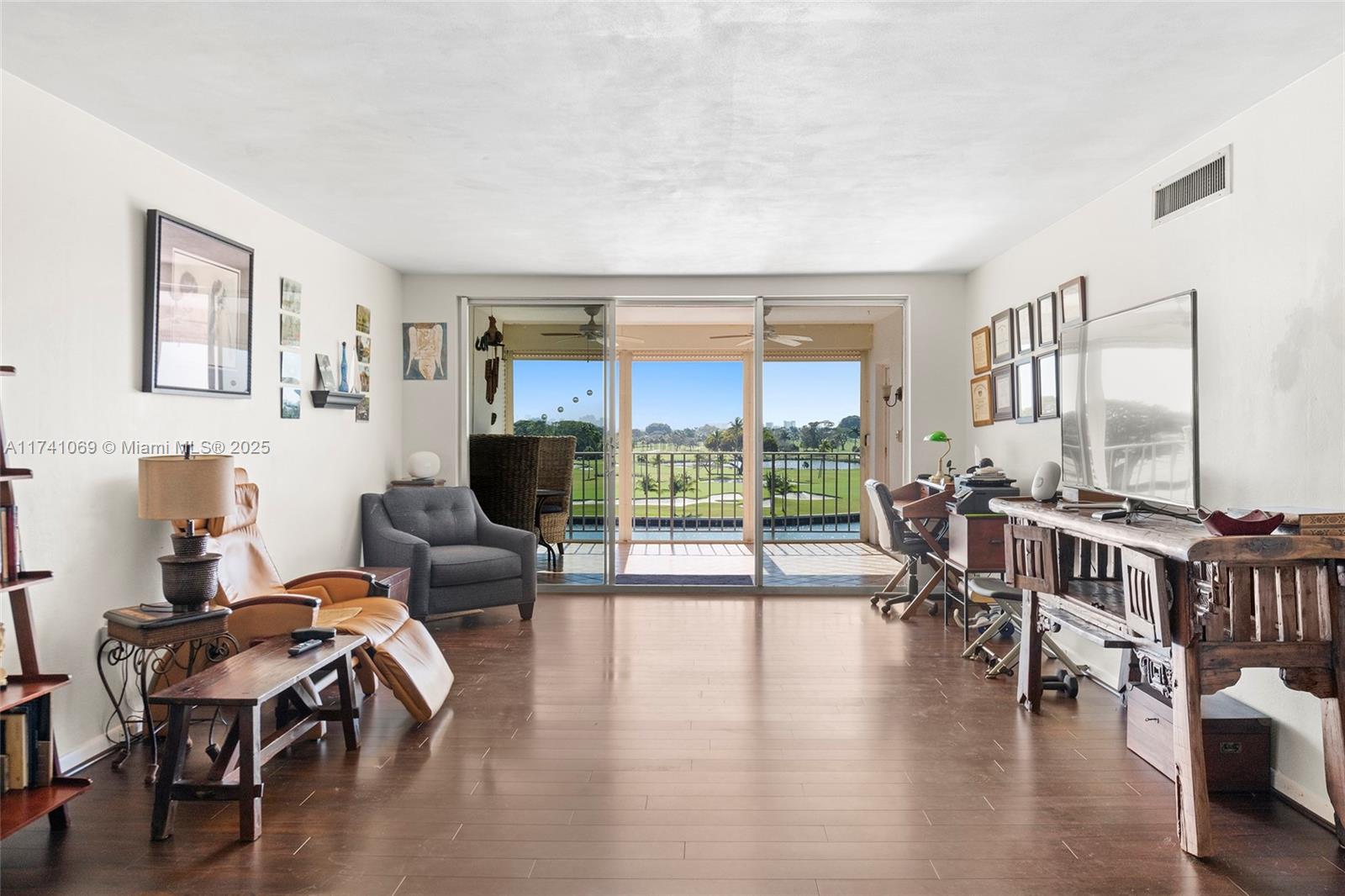 THE MONTEREY CONDO - Residential
