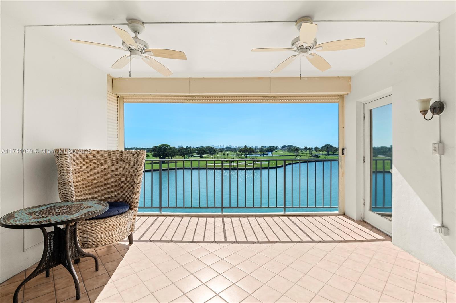 THE MONTEREY CONDO - Residential