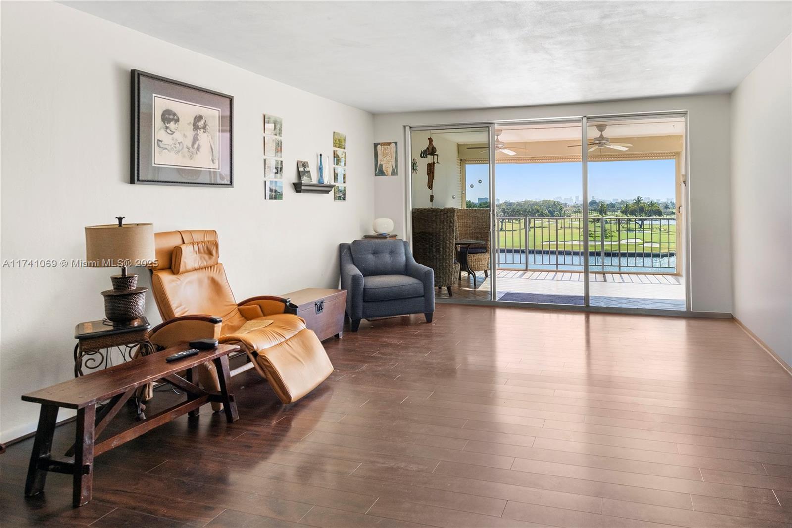 THE MONTEREY CONDO - Residential