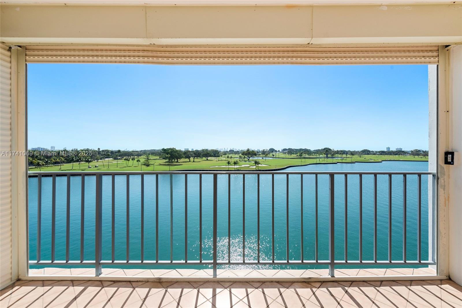 THE MONTEREY CONDO - Residential