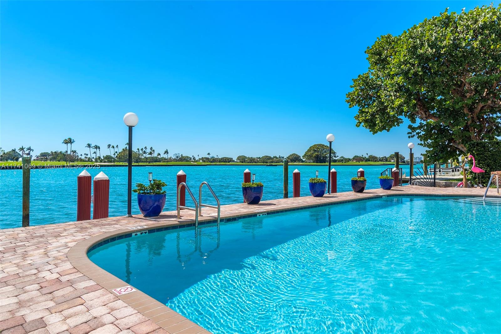 THE MONTEREY CONDO - Residential