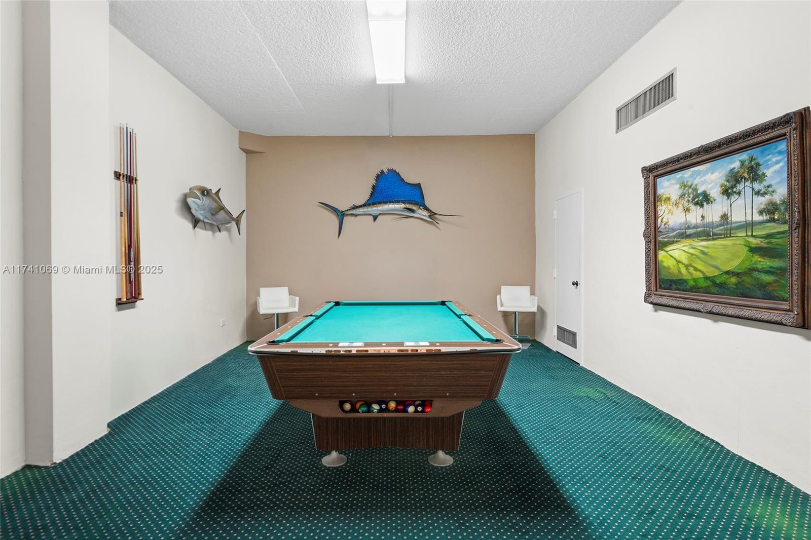 THE MONTEREY CONDO - Residential