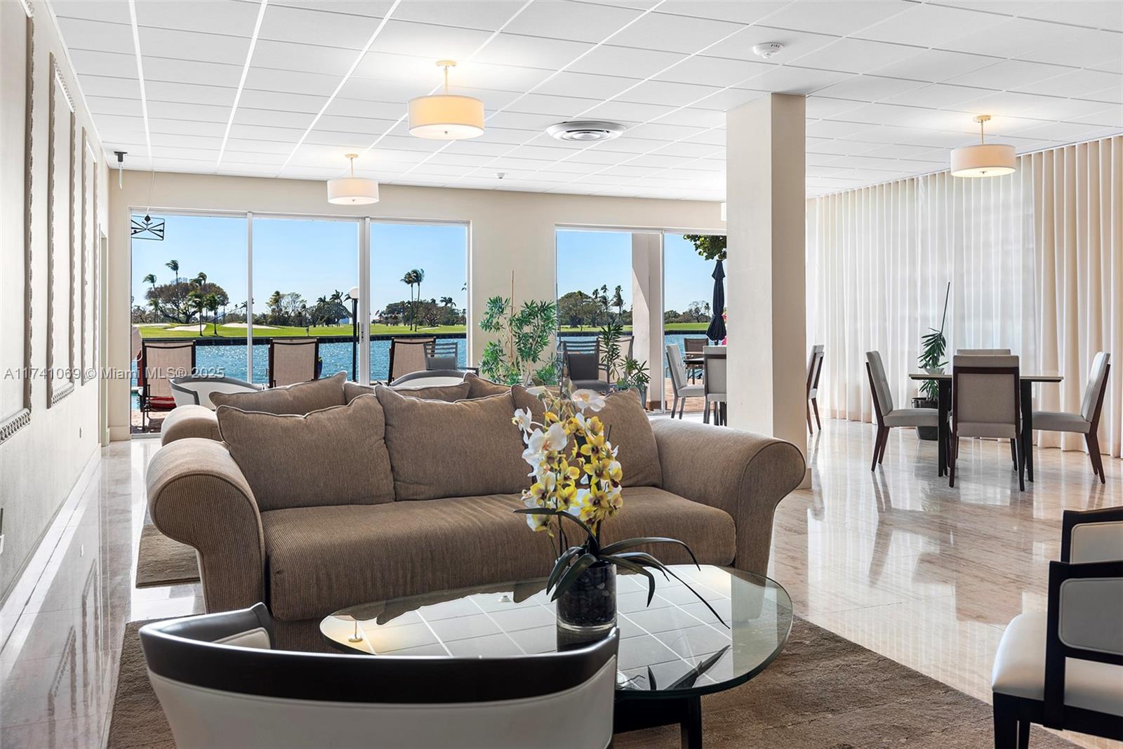 THE MONTEREY CONDO - Residential