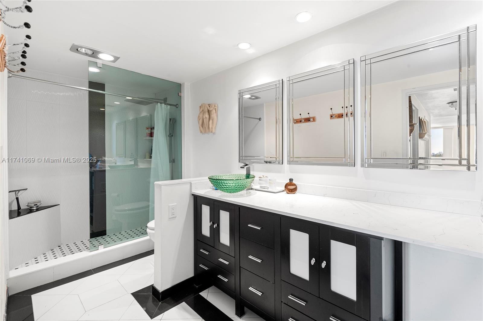 THE MONTEREY CONDO - Residential