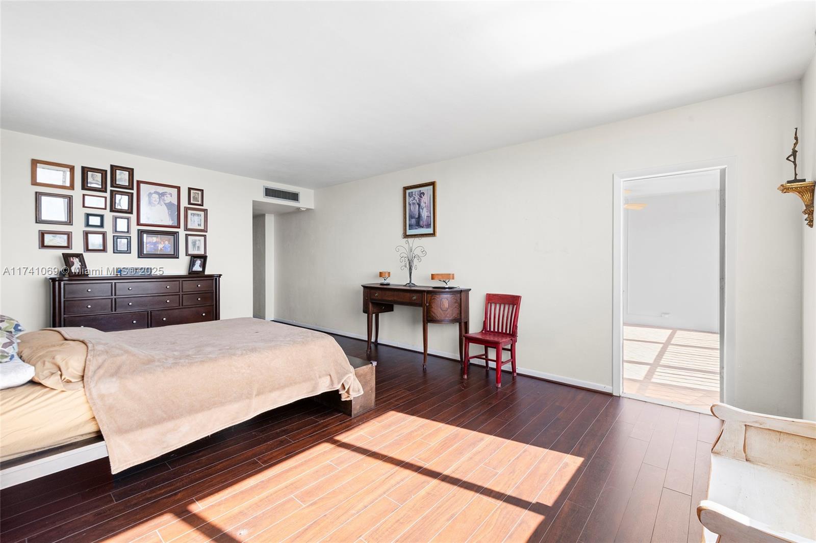 THE MONTEREY CONDO - Residential