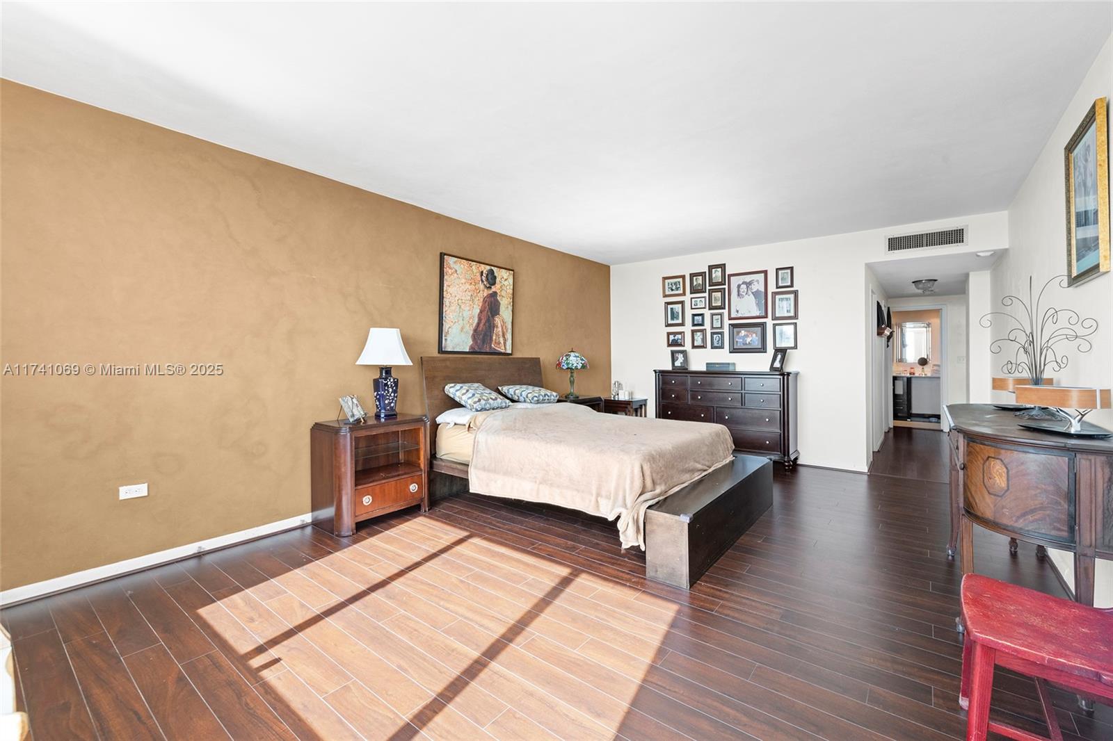 THE MONTEREY CONDO - Residential