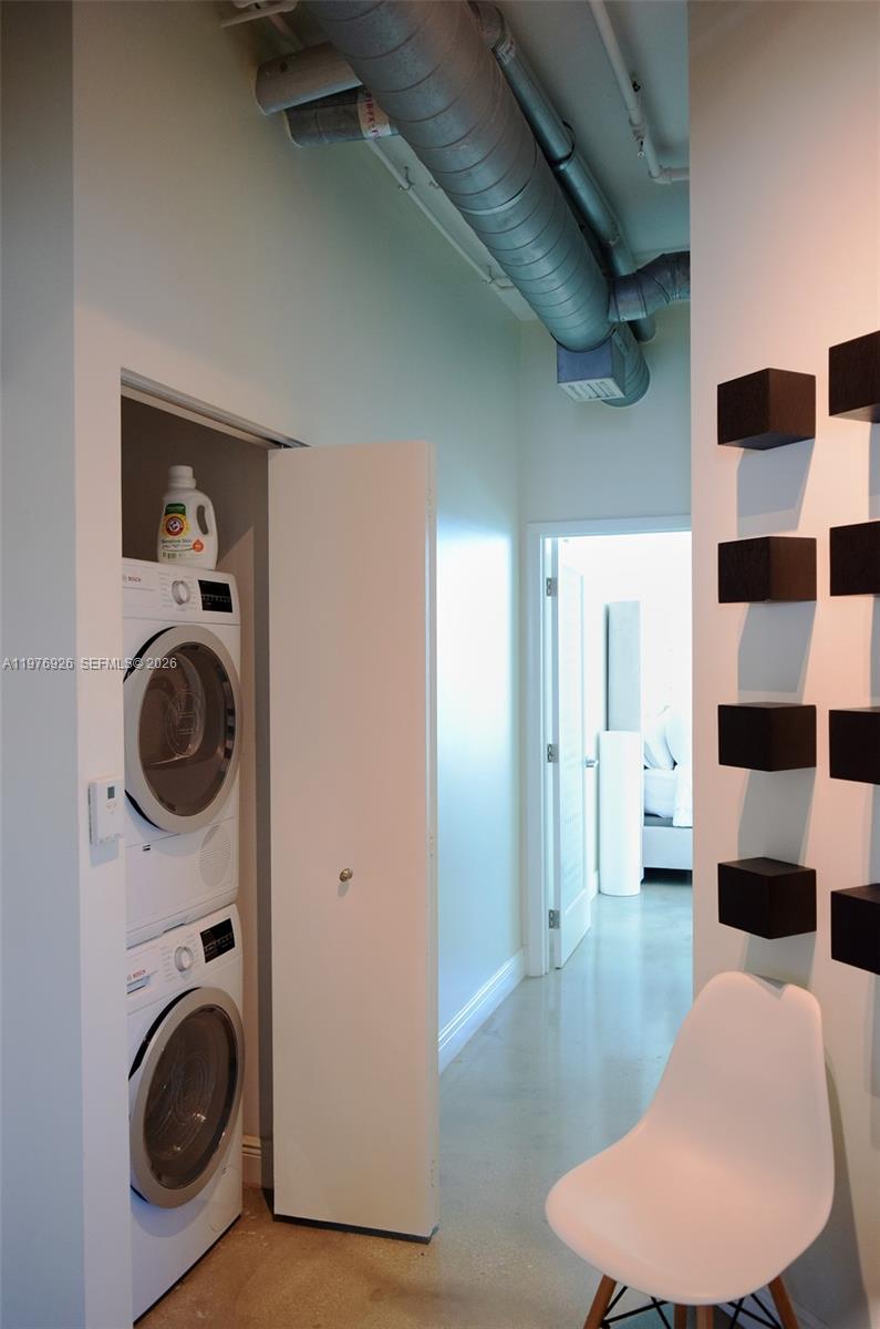 STAR LOFTS ON THE BAY CON - Residential Lease