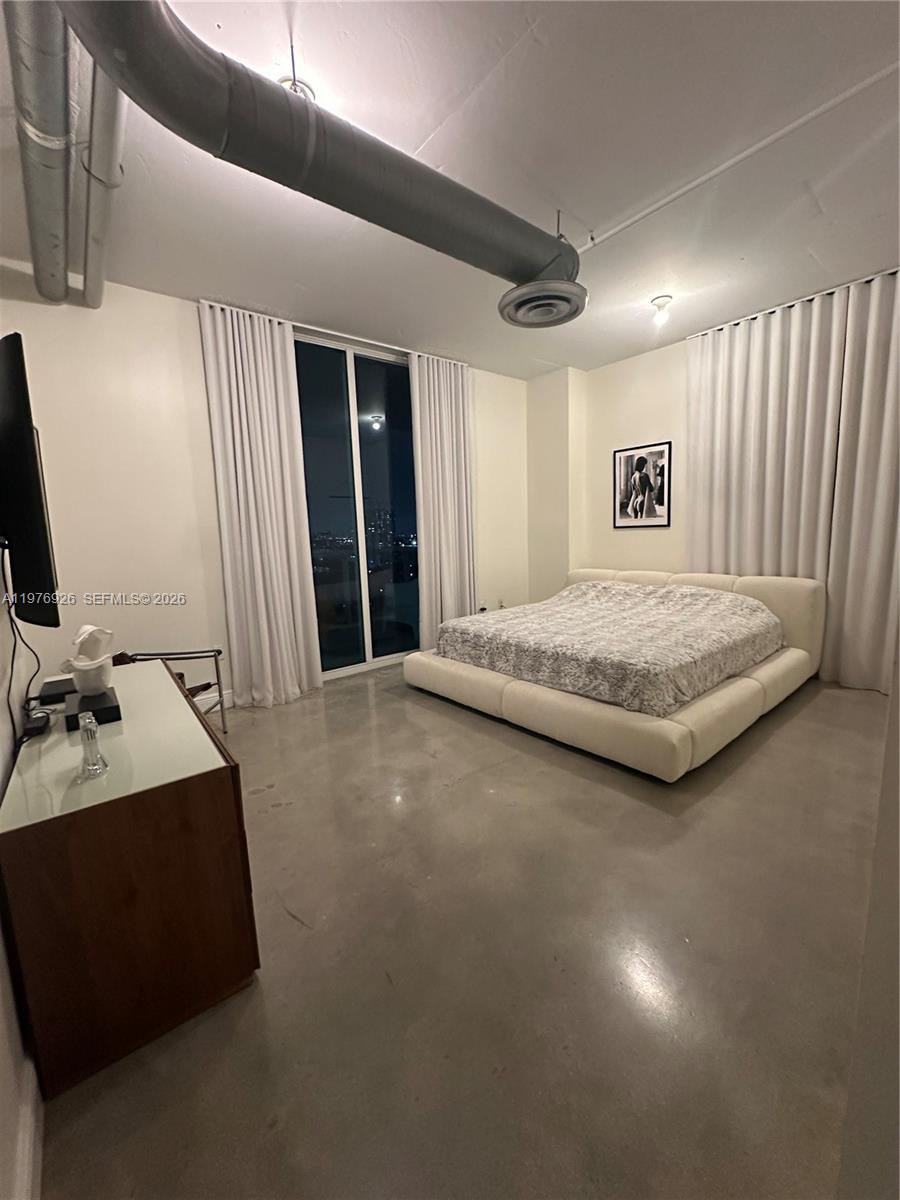 STAR LOFTS ON THE BAY CON - Residential Lease