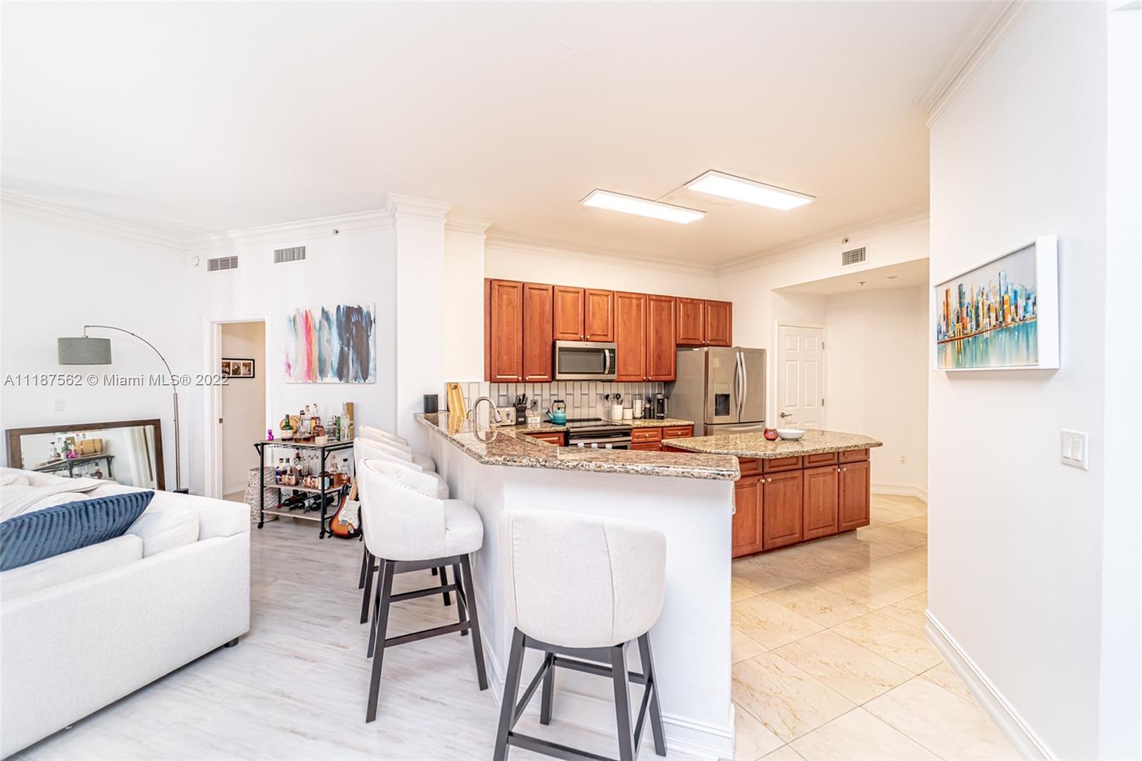 ALAQUA CONDO - Residential