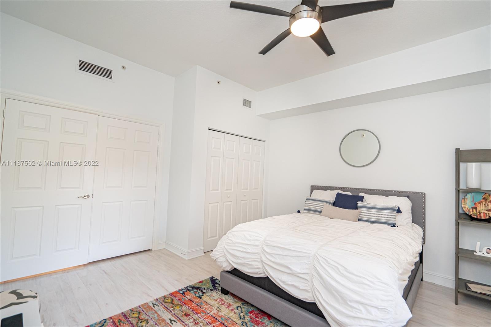 ALAQUA CONDO - Residential