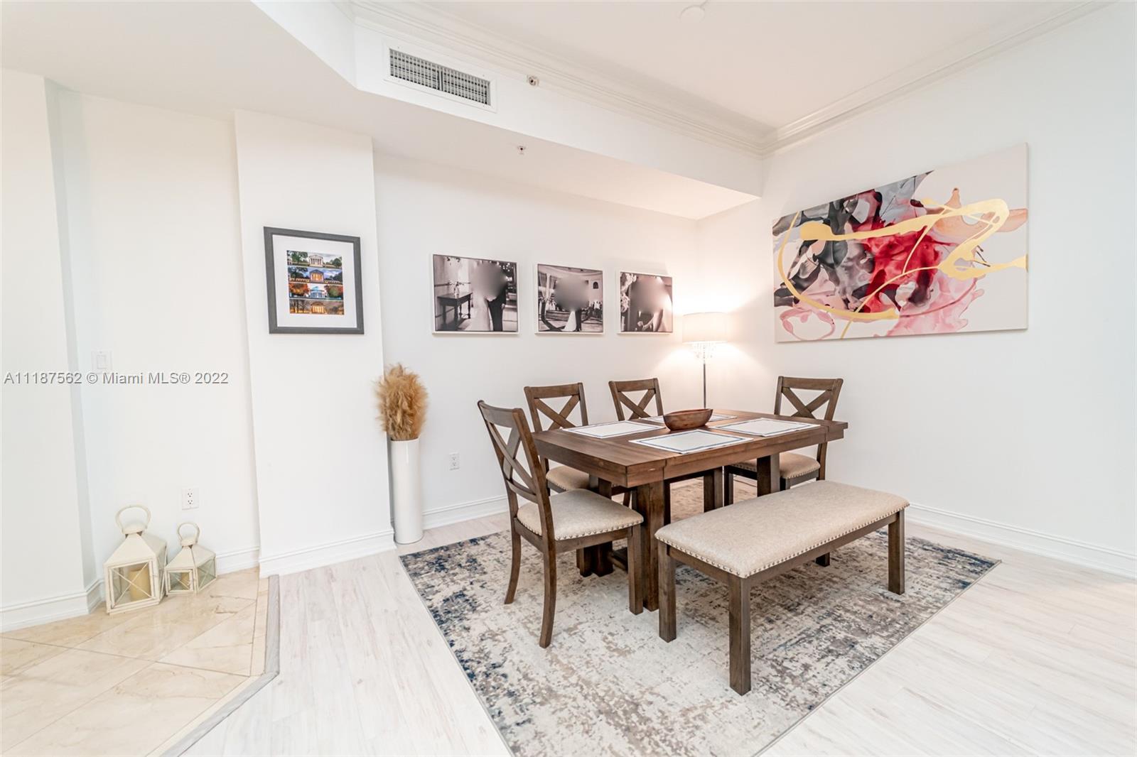ALAQUA CONDO - Residential
