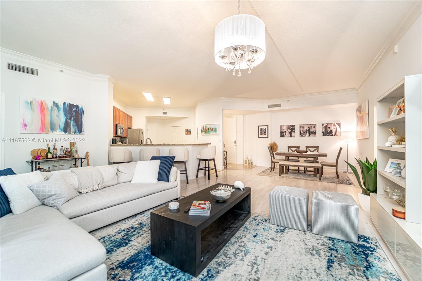 ALAQUA CONDO - Residential