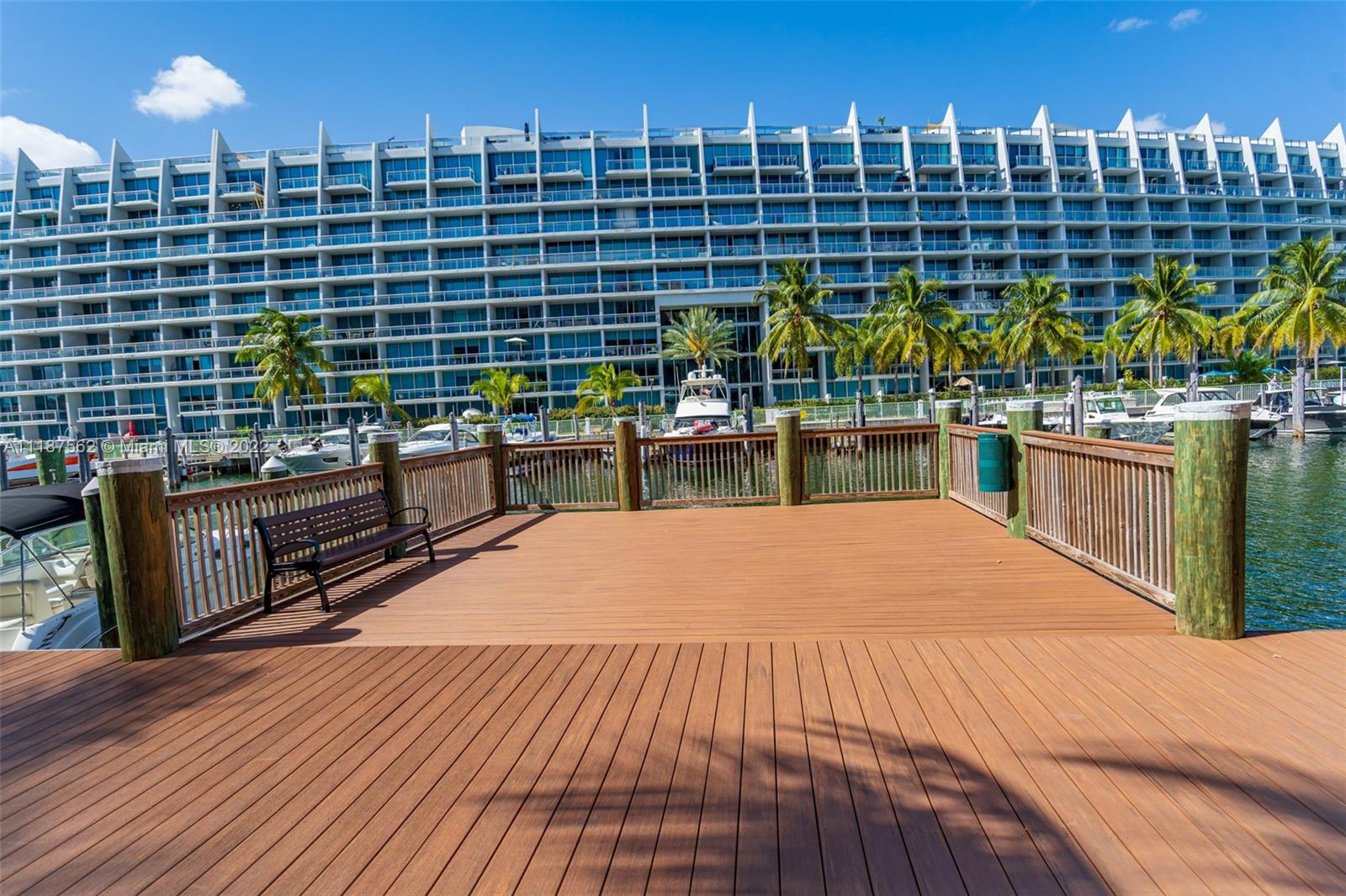 ALAQUA CONDO - Residential