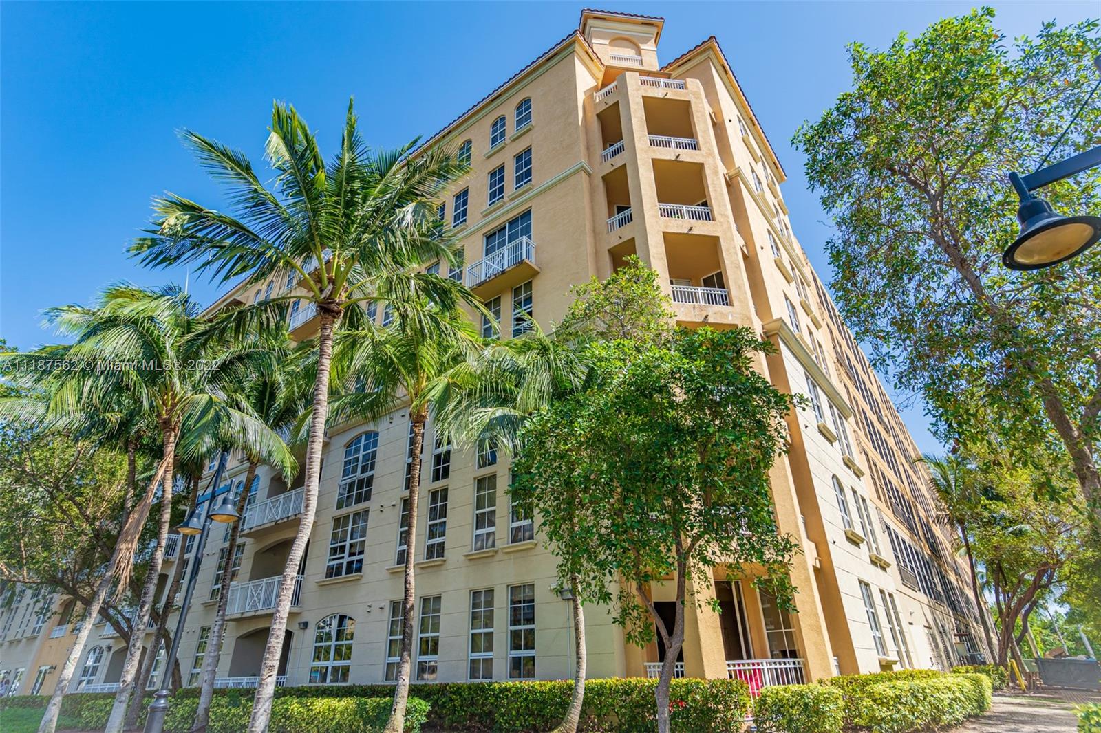 ALAQUA CONDO - Residential