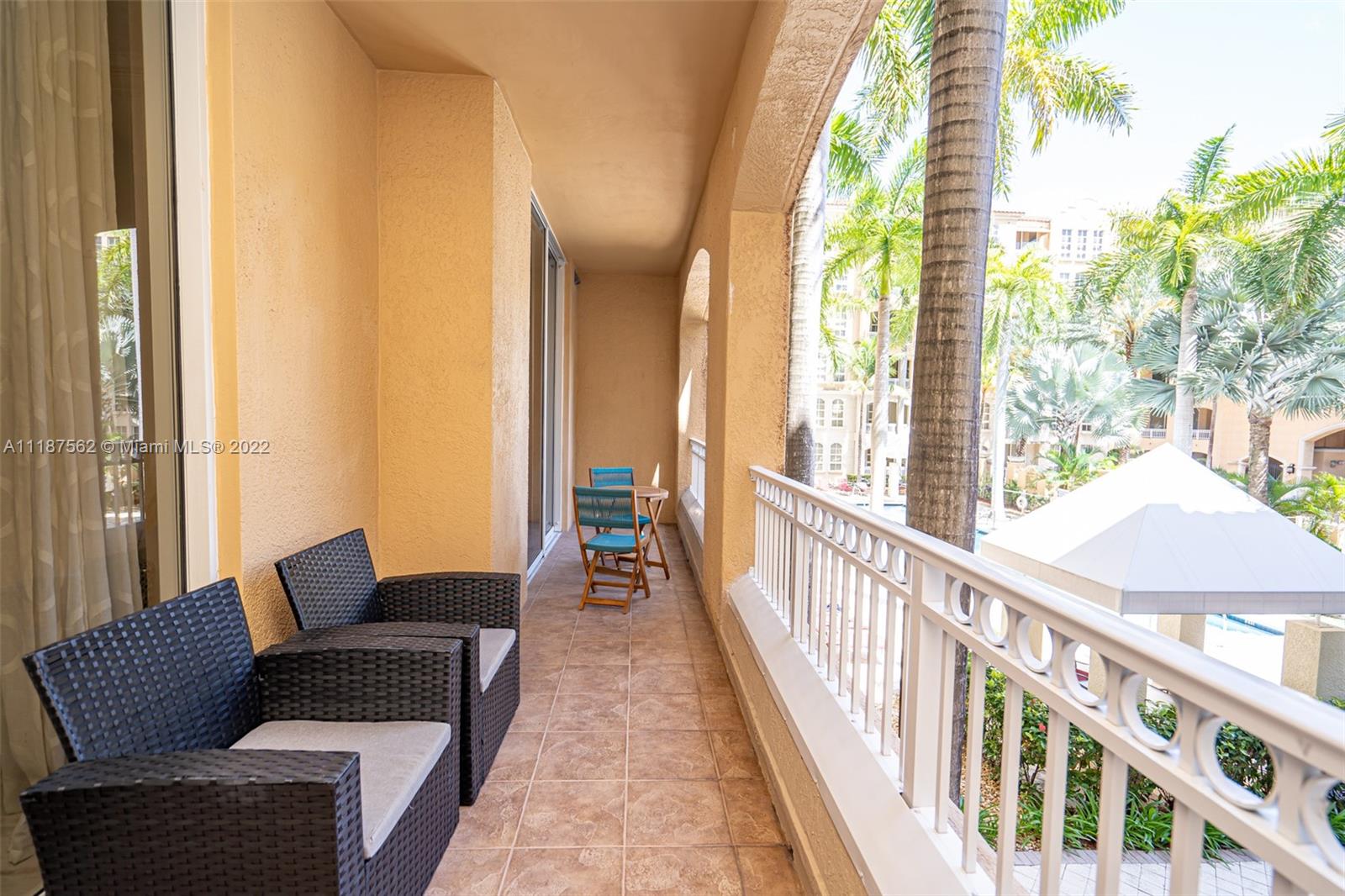 ALAQUA CONDO - Residential