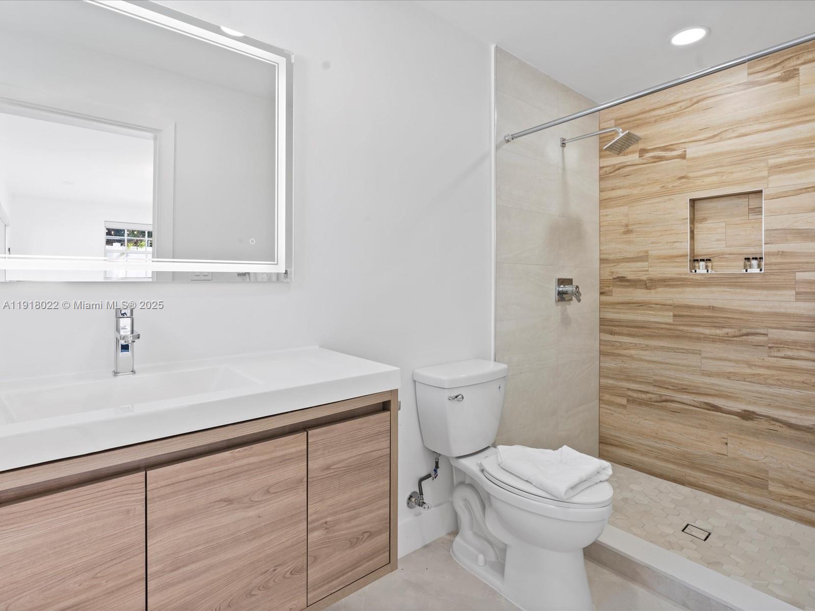 DRIFTWOOD PLAZA NO 3 - Residential Income