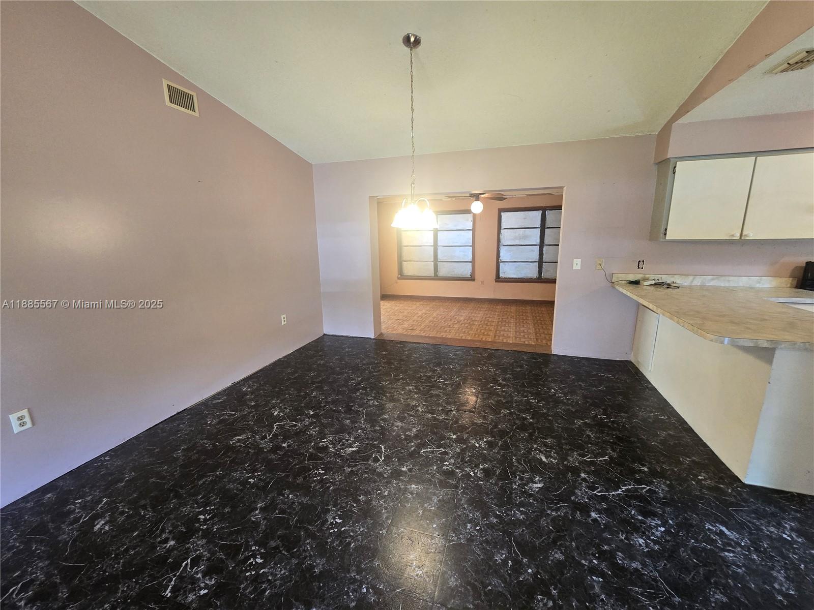 SEBRING HILLS SOUTH WEST - Residential