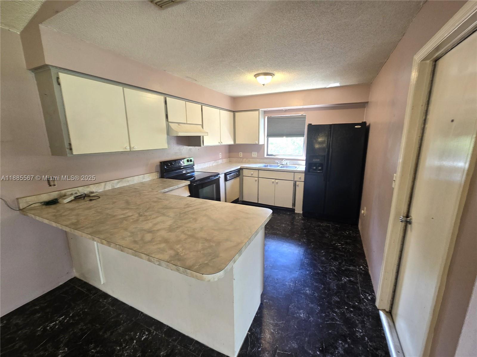 SEBRING HILLS SOUTH WEST - Residential