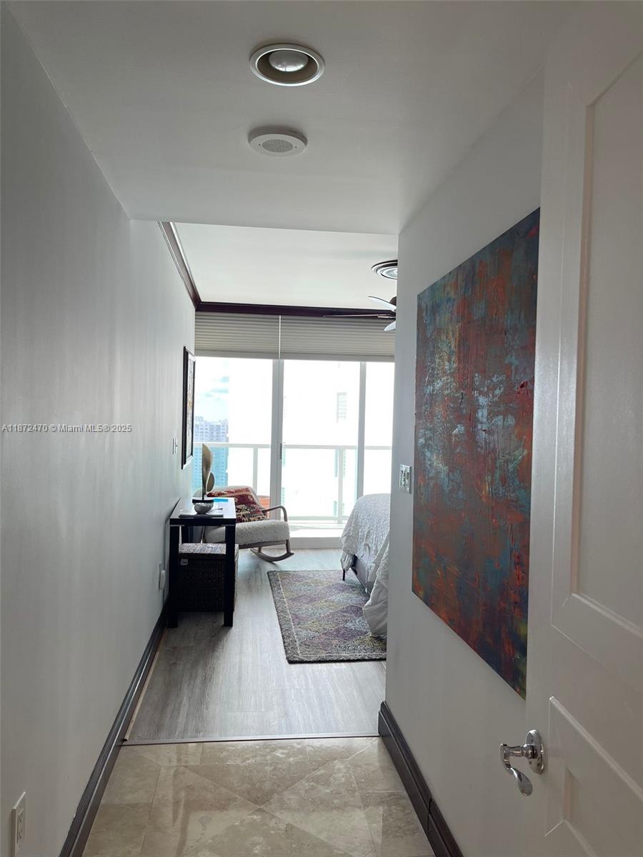 THE PENINSULA CONDO - Residential Lease