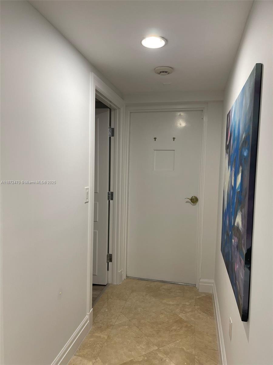 THE PENINSULA CONDO - Residential Lease