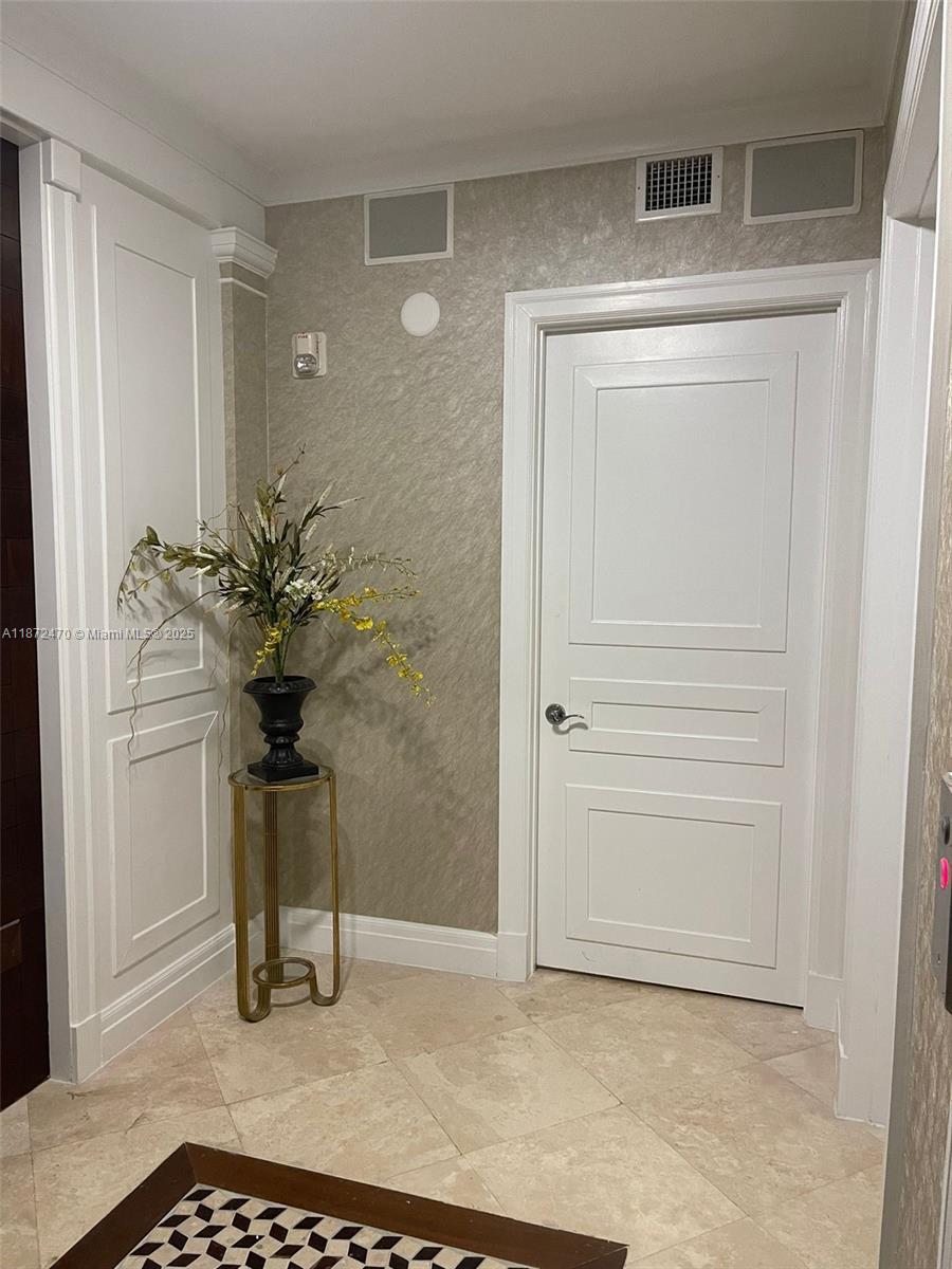 THE PENINSULA CONDO - Residential Lease