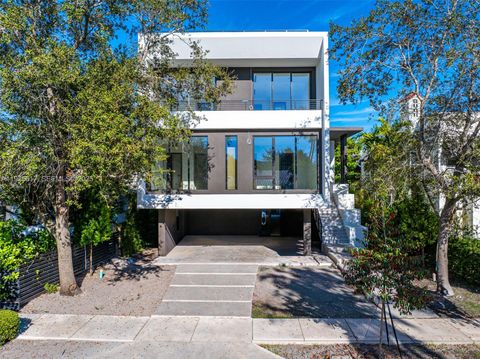 Photo of 3551 Crystal Ct, Miami, FL 33133 (MLS # A11925617)